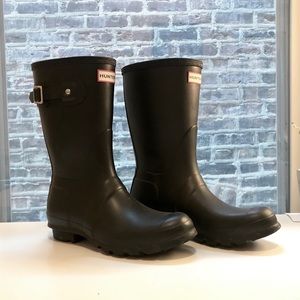 Women’s Short Hunter Rain Boots - Matte Black